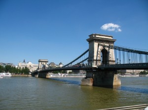 Most přes Dunaj v Budapešti