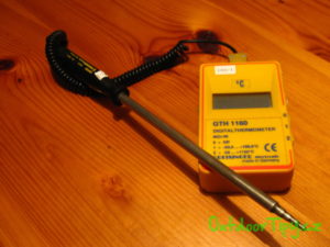 digitální termometr použitý při měření