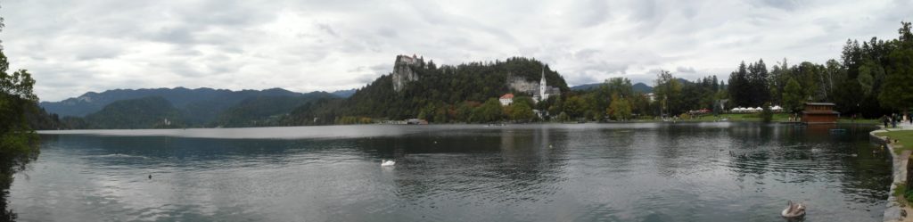 Bled - pohled z města na hrad